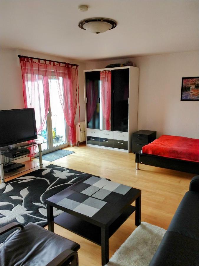 אנפטאל Julia'S Monteur Oase - Premium Apartment Exklusiv Fuer Solo-Reisende מראה חיצוני תמונה