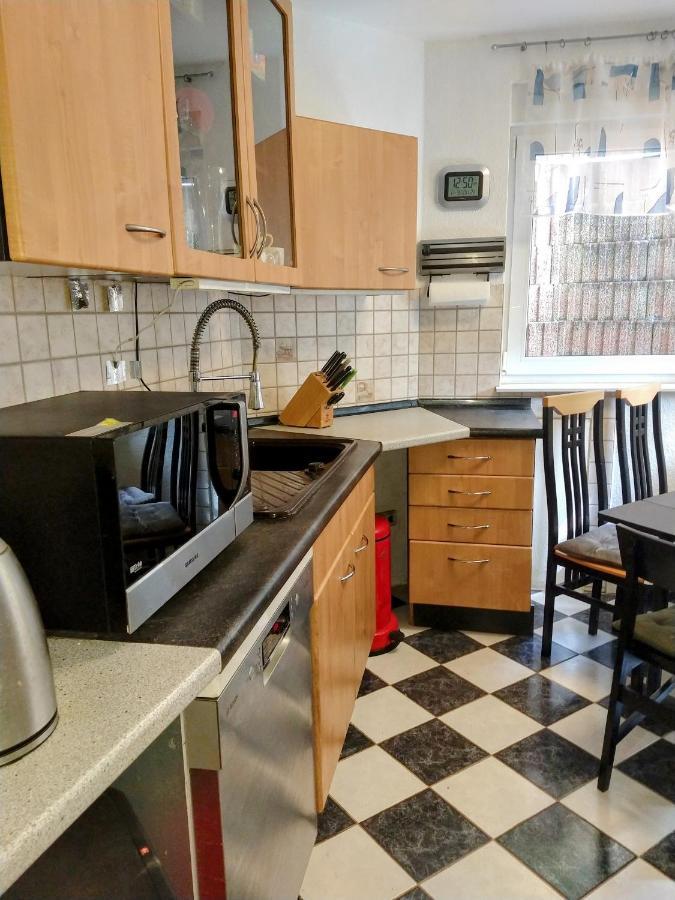 אנפטאל Julia'S Monteur Oase - Premium Apartment Exklusiv Fuer Solo-Reisende מראה חיצוני תמונה